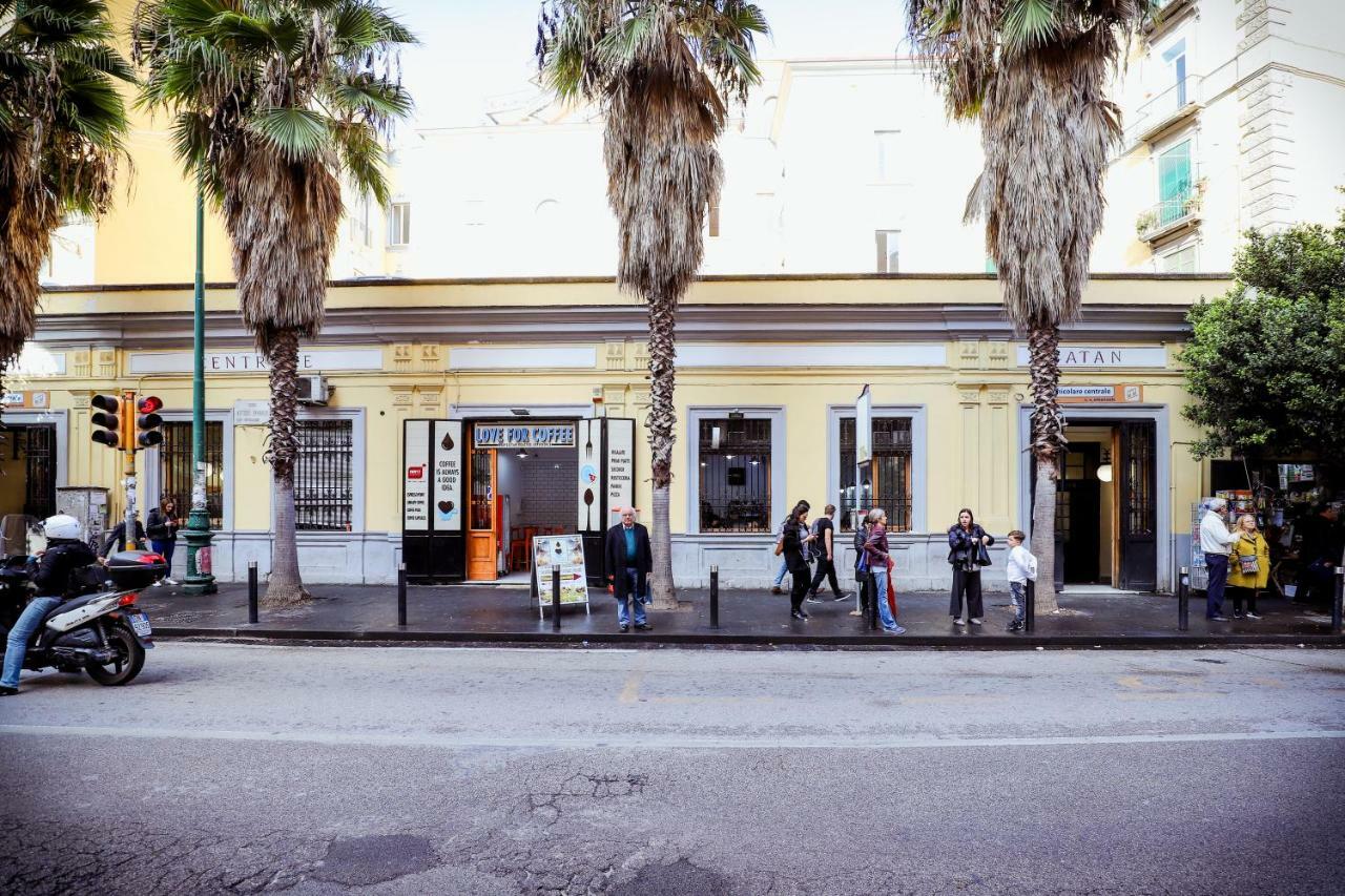 Вилла La Casa Di Zucca Sopra Piazza Plebiscito! Неаполь Экстерьер фото